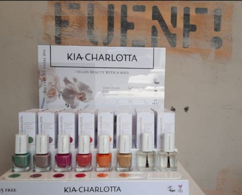 nagellack vegan - kia charlotta